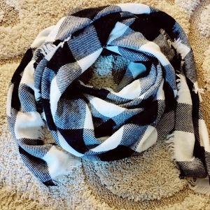 Blanket scarf